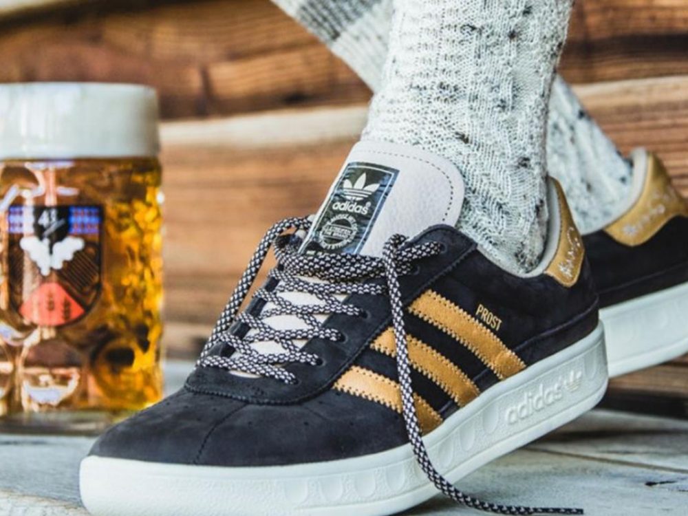 Deze Oktoberfest sneakers, genaamd Adidas Prost, zijn bier en kots  afstotend | Gewoonvoorhem